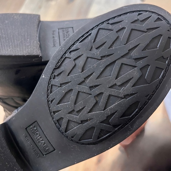 MICHAEL Michael Kors Emma Quilted Boots - Picture 7 of 15